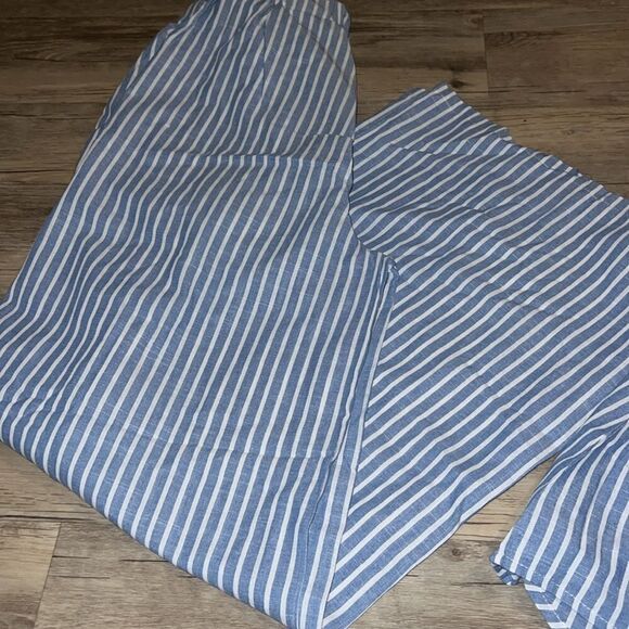 Outfit - Picture 3 of 3